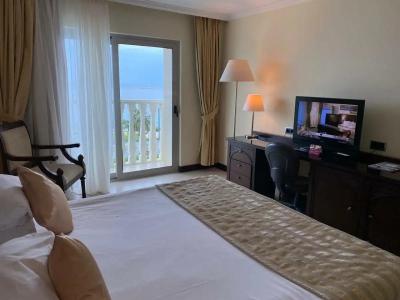 Crowne Plaza Antalya - 32