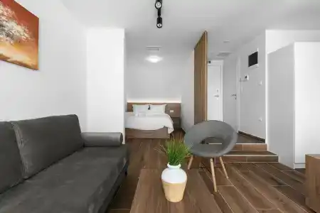 Ultima Suites Nilie Hospitality MGMT - 11
