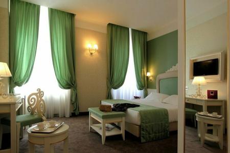 Leonardo Boutique Rome Monti - 43