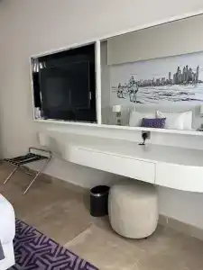 Mercure Dubai Barsha Heights Suites And Apartments - 20