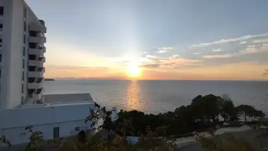 Ladonias Adakule	 - 23