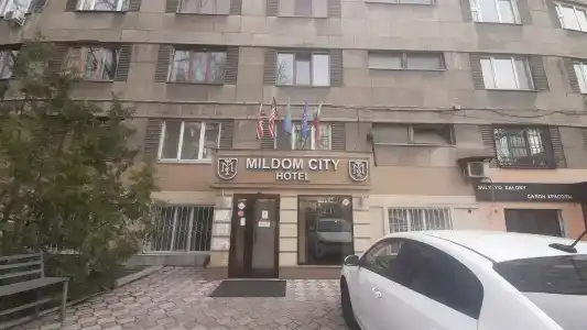 Mildom City - 11