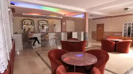 Odeon Guest House - 11