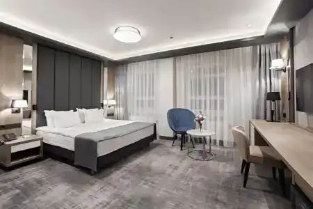 Grand "Megapolis" - 1