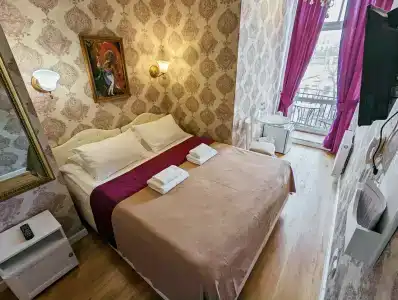 Art Nuvo Palace - 11