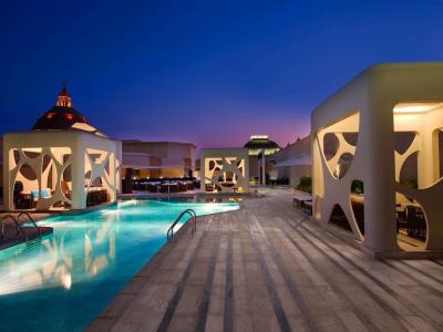 V, Curio Collection by Hilton - 0