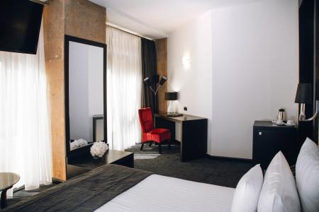 North Avenue by Stellars - 8