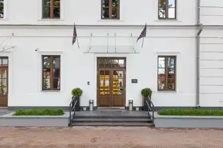 The Basilian Minsk, Curio Collection By Hilton - 8
