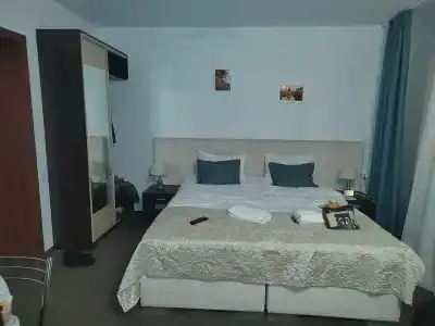 Simple Bon Voyage - 36