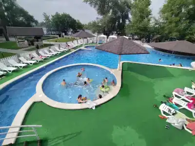 Ogni Mayaka Holiday Park Tourist base - 100