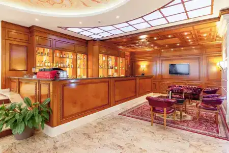 Crowne Plaza - Centre, an IHG - 10