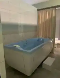 Gostinitsa Rossiya - 80