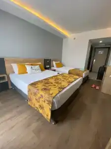 Clover Magic Park Side Otel - 32