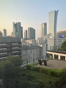 NYX by Leonardos - 13