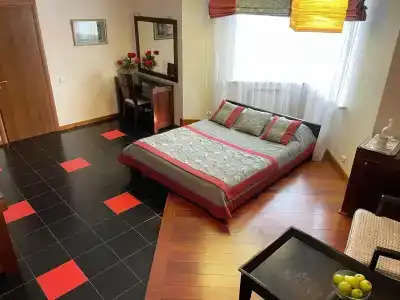 La Vie De Chateau - 4