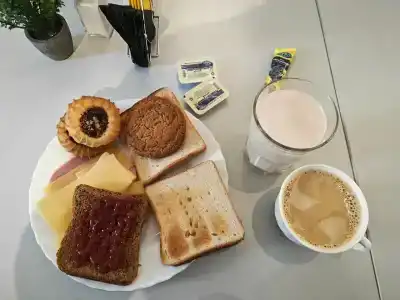 Demokrat na 9-oy Sovetskoy 5A - 48