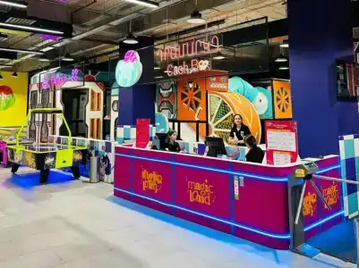 Royal Renaissance - 6