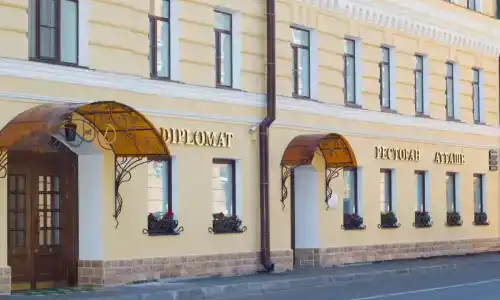 Дипломат - 2