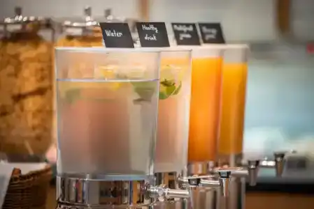 Holiday Inn Express - 8