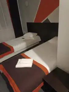 Viktoria - ZURO  - 26