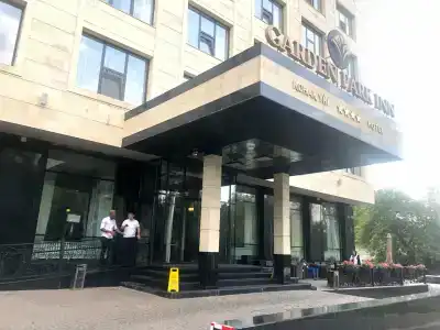 Garden Park Inn - 86