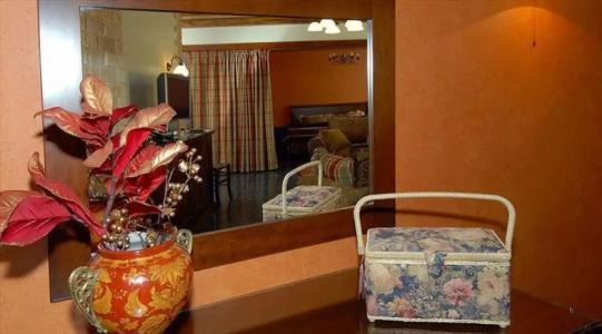 La Vie De Chateau - 14