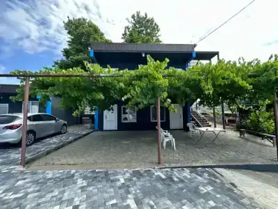 Grey House - 62
