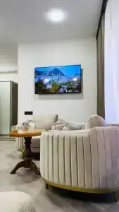 Royal Renaissance - 15