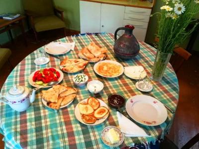AMBROsador Guest House - 11