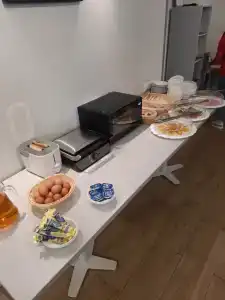 Demokrat na 9-oy Sovetskoy 5A - 28