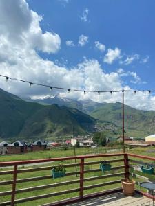 Alpenhaus Kazbegi & Restaurant - 11