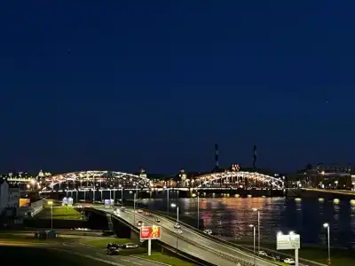 Охтинская - 24