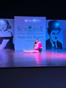 Sunrise Aqua Joy Resort - 51