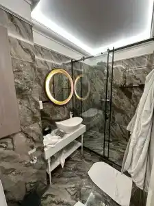 HISTORY Boutique & SPA - 19