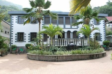 Chateau St Cloud - 42