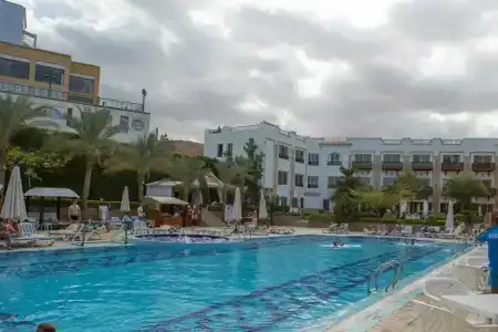 Falcon Naama Star - 48