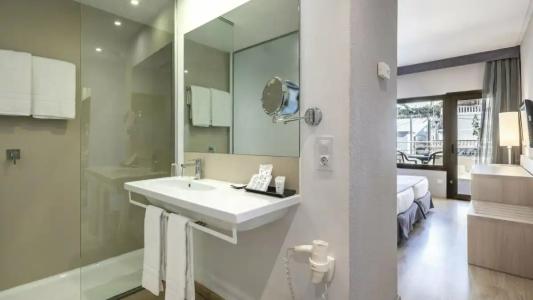 Be Live Adults Only Marivent - 26