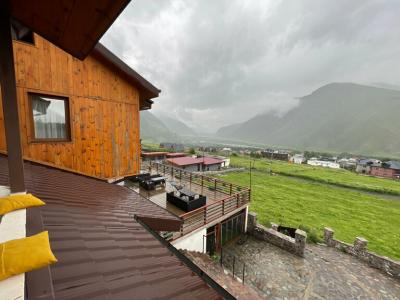 Alpenhaus Kazbegi & Restaurant - 0