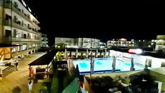 Golden Resort - 60