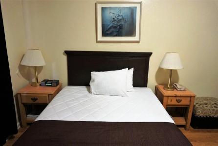 H by H Hospitality - 77