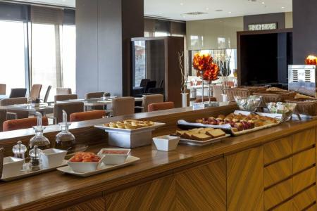 AC Porto by Marriott - 17