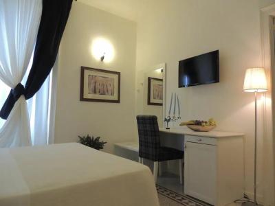 B&B Nike - Rooms Only - 32