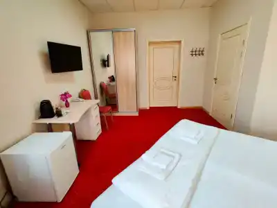 Azia - 86