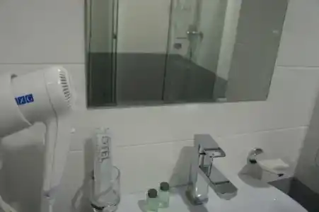 B&B Centre - 20