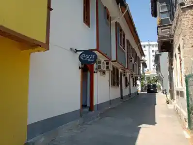 Oscar Boutique - 1