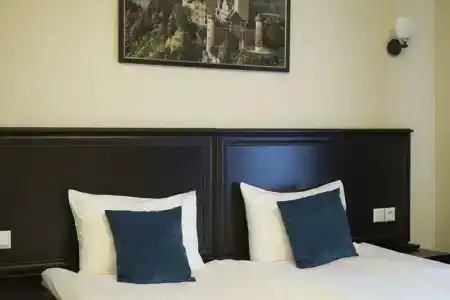 Kaufman Living Quarters - 92