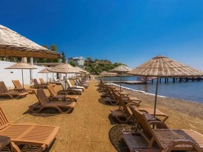 Liv By Bellazure - 3