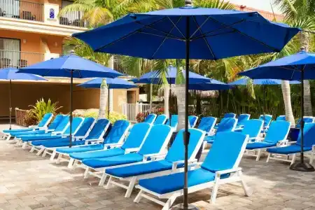 Coconut Cove All-Suite - 4
