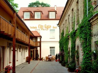 City Gate - 9