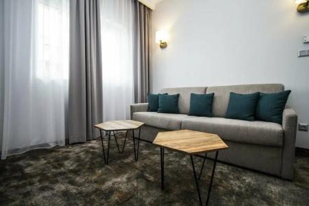 Best Western PLUS Premium Inn - 94